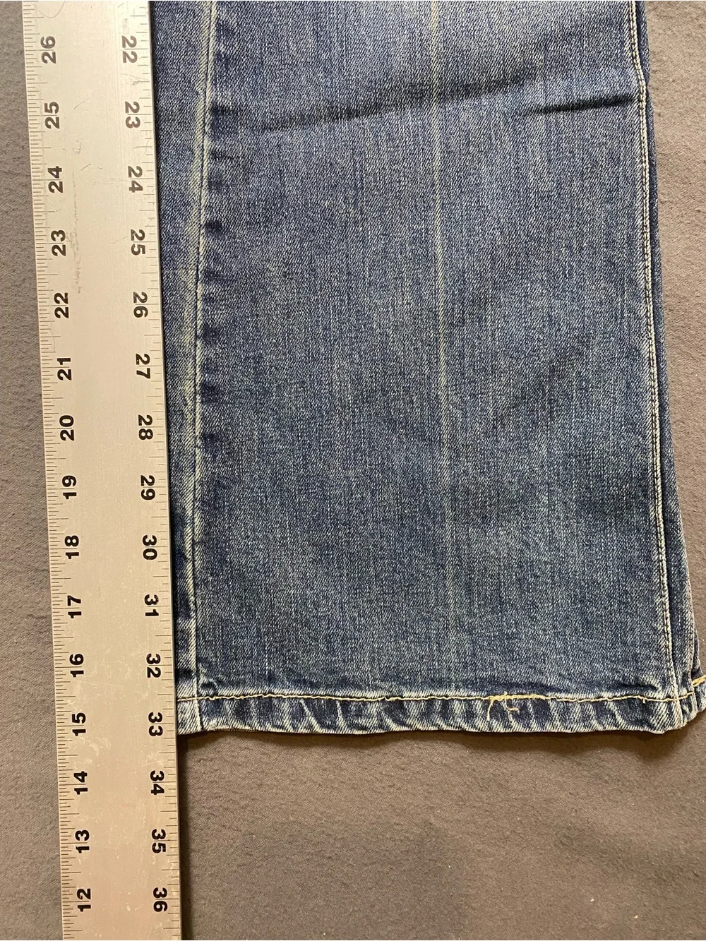 Silver Jeans Women’s Light Wash Blue Denim Bootcut Low-Rise Jeans Size 28/34